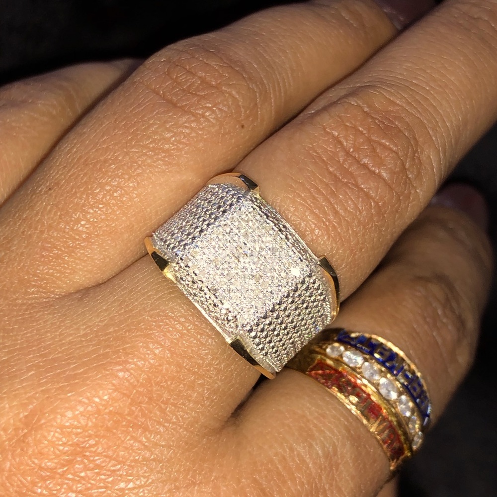 REAL DIAMOND Ring not CZ not moissanite UNBEATABLE